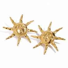 Load image into Gallery viewer, Maxi Sun Earring
