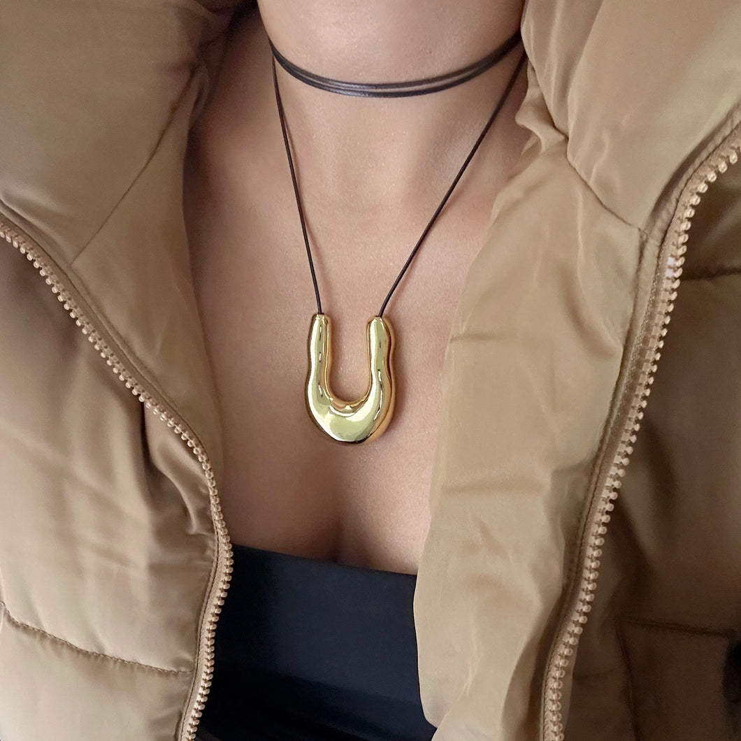 Horseshoe Necklace