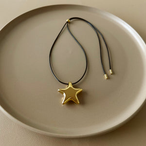 Maxi Star Necklace