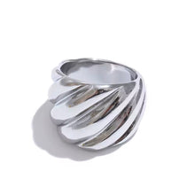 Load image into Gallery viewer, Santina Grooved Ring
