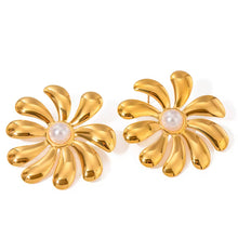 Load image into Gallery viewer, Margarita Earring
