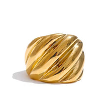 Load image into Gallery viewer, Santina Grooved Ring
