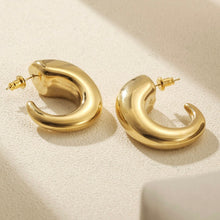 Load image into Gallery viewer, Viviana Hoops
